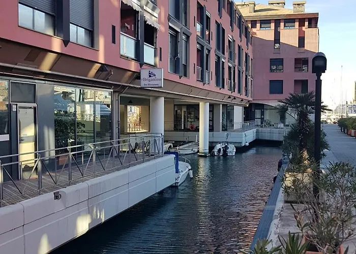 アパート Trilocale Sull'acqua Al Porto Antico *
